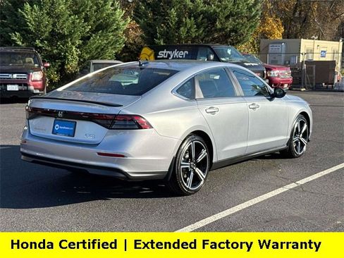 Used 2025 Honda Accord Sport image 2