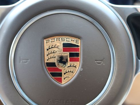 Used 2017 Porsche Macan S image 41