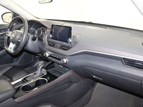 Used 2024 Nissan Altima 2.5 SR image 27