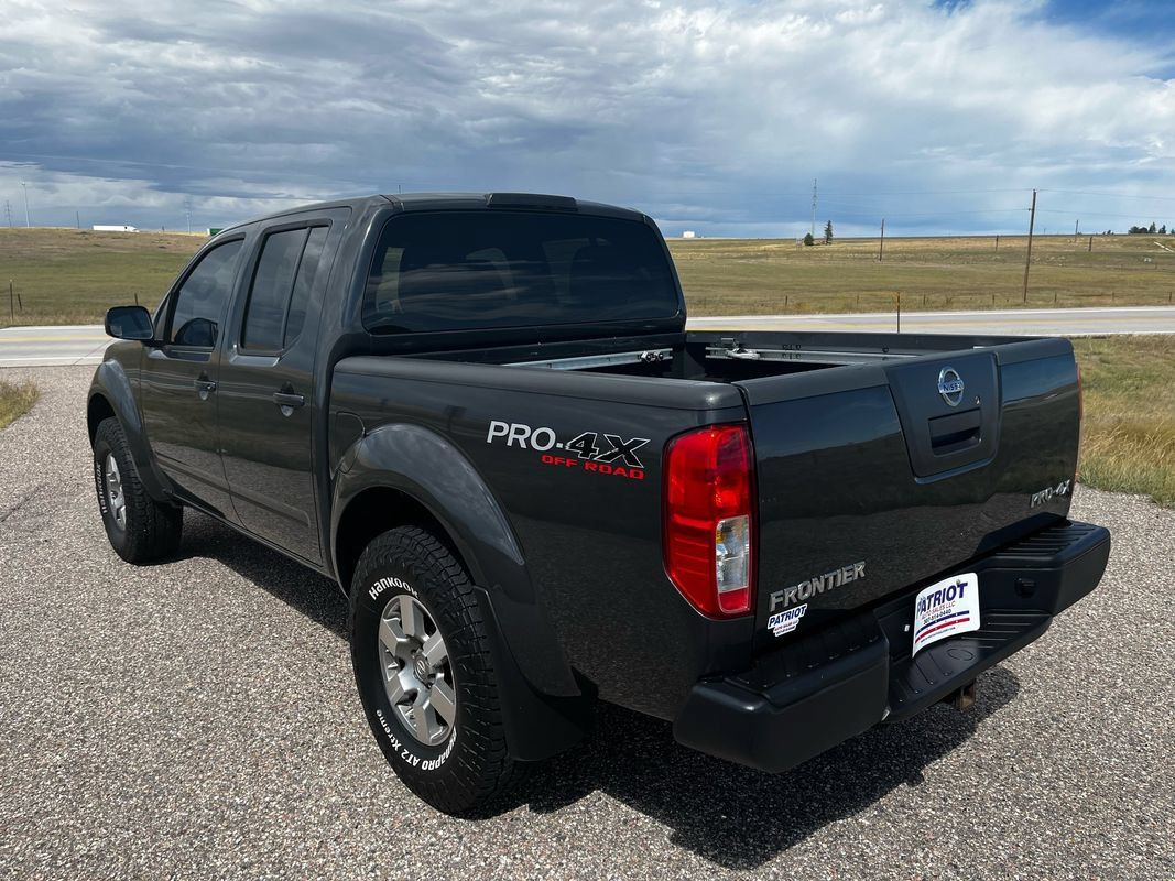 Used 2012 Nissan Frontier PRO-4X AWD/4WD image 3