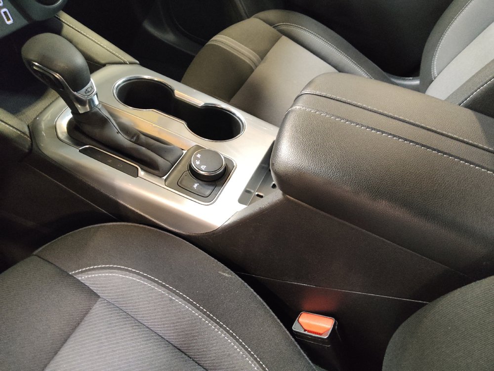 Used 2025 Chevrolet Blazer LT FWD image 26