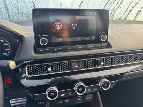 Used 2023 Honda Civic Sport image 8