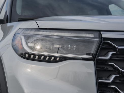 New 2026 Ford Explorer Platinum w/ LUX Leather Package image 17