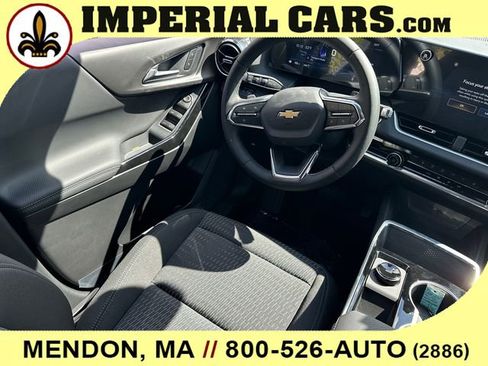 New 2026 Chevrolet Equinox LT w/ Safety and Technology Package AWD/4WD image 18