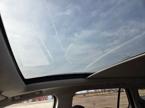 Used 2024 GMC Terrain Denali w/ Denali Premium Package image 35