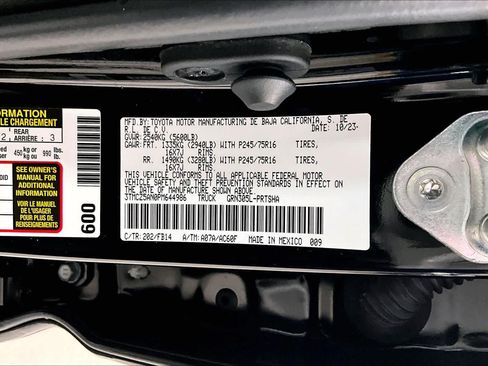 Used 2023 Toyota Tacoma SR AWD/4WD image 35