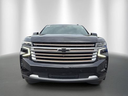 Used 2024 Chevrolet Tahoe High Country AWD/4WD image 2