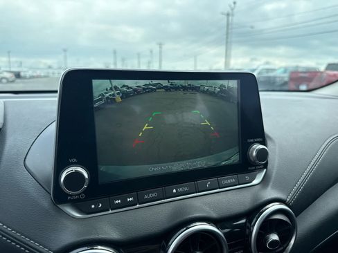 Used 2025 Nissan Sentra SV FWD image 20