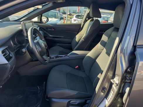 Used 2022 Toyota C-HR Nightshade image 16