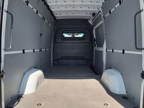 Used 2025 Mercedes-Benz Sprinter 2500 image 28