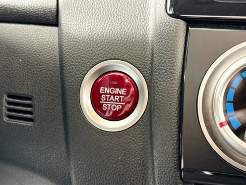 Used 2017 Honda Fit EX-L image 18