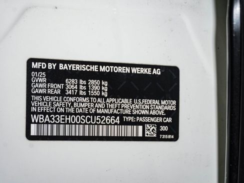 Used 2025 BMW 740i xDrive image 34