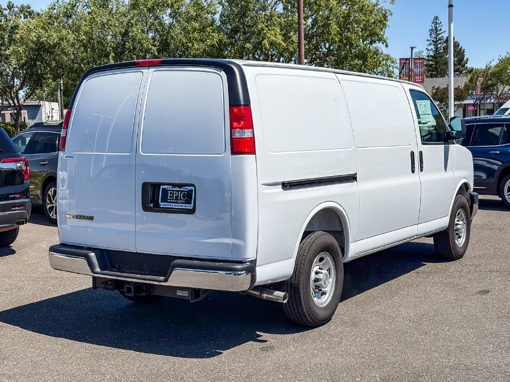 New 2025 Chevrolet Express 3500 w/ Driver Convenience Package RWD image 4