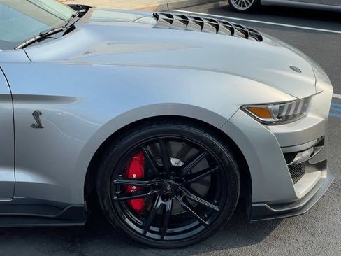 Used 2020 Ford Mustang Shelby GT500 w/ Technology Package RWD image 19
