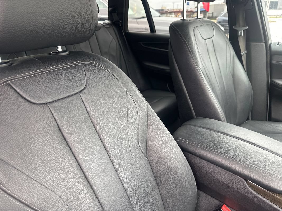 Used 2017 BMW X5 xDrive35i w/ Premium Package AWD/4WD image 32