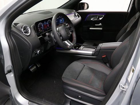 Certified 2025 Mercedes-Benz GLA 250 4MATIC image 11