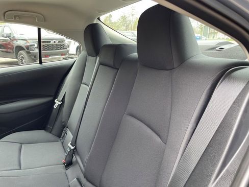 Used 2025 Toyota Corolla LE image 39