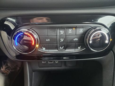 Used 2023 Buick Encore GX Preferred w/ Cold Weather Comfort Package image 33