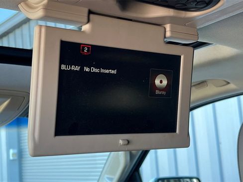 Used 2016 GMC Yukon Denali w/ Open Road Package image 18