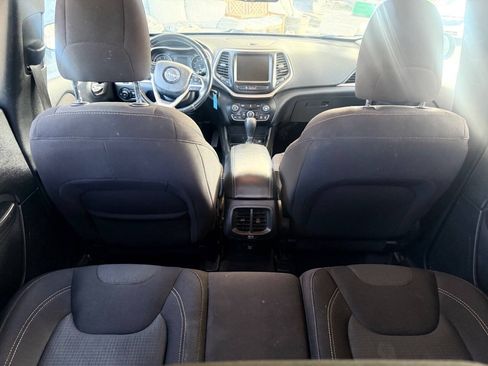 Used 2016 Jeep Cherokee Latitude w/ Safety/Convenience Group FWD image 15