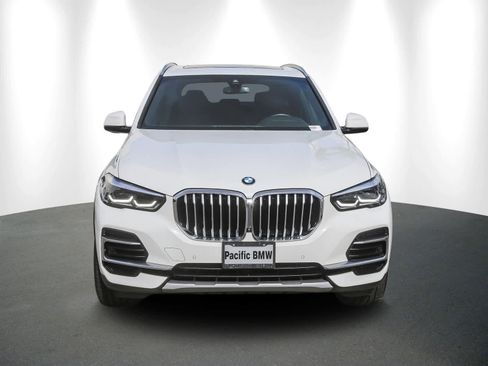 Certified 2023 BMW X5 sDrive40i w/ Parking Assistance Package image 2