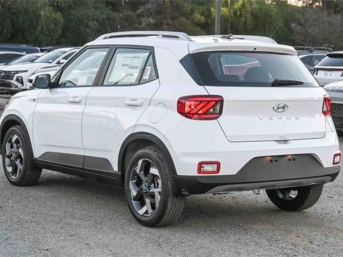 New 2026 Hyundai Venue SEL image 8