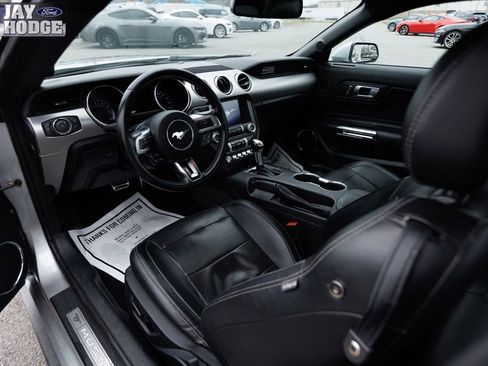 Used 2020 Ford Mustang Premium image 9