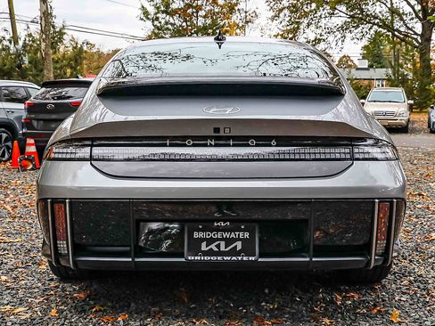 Used 2023 Hyundai Ioniq 6 SEL image 5