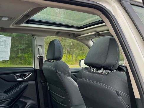 Certified 2023 Subaru Forester Premium AWD/4WD image 11
