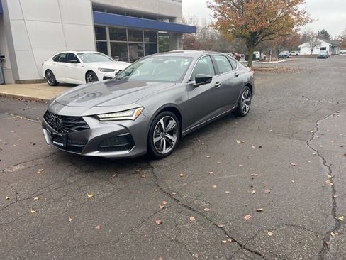 Certified 2025 Acura TLX w/ Technology Package image 33