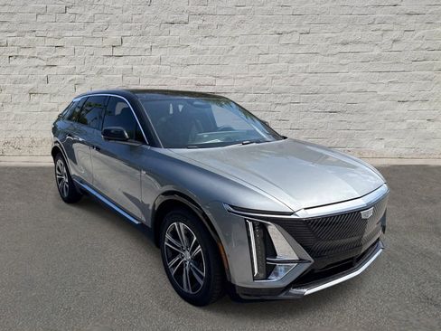 New 2026 Cadillac Lyriq Luxury w/ LPO, Floor Liner Package RWD image 3