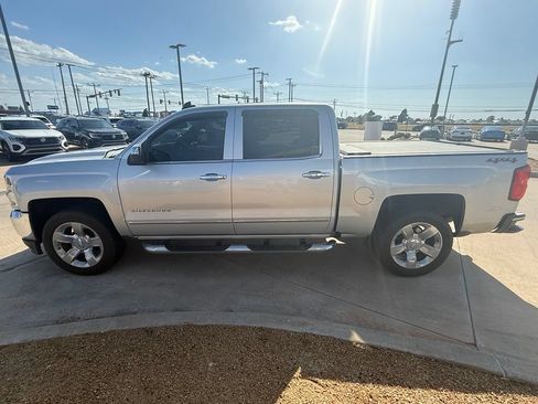 Used 2017 Chevrolet Silverado 1500 LTZ w/ Sport Package AWD/4WD image 6