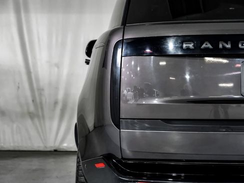 Used 2024 Land Rover Range Rover SE AWD/4WD image 42