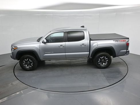 Used 2020 Toyota Tacoma TRD Off-Road image 38
