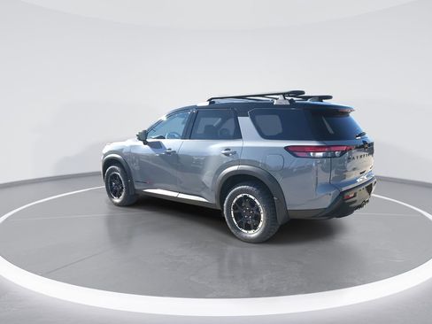 New 2026 Nissan Pathfinder SV image 6