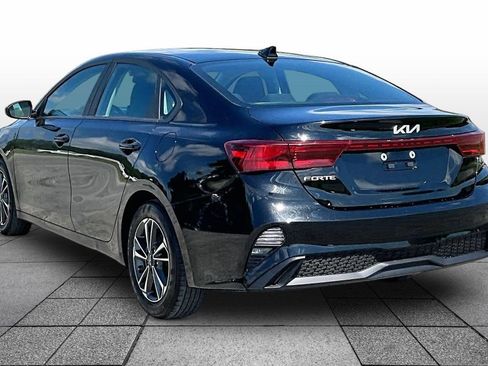Used 2024 Kia Forte LXS FWD image 9