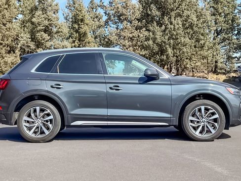 Used 2021 Audi Q5 2.0T Premium Plus image 3