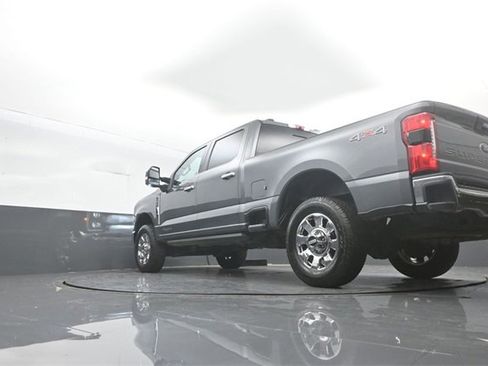Used 2023 Ford F350 Lariat w/ Tow Technology Package image 33