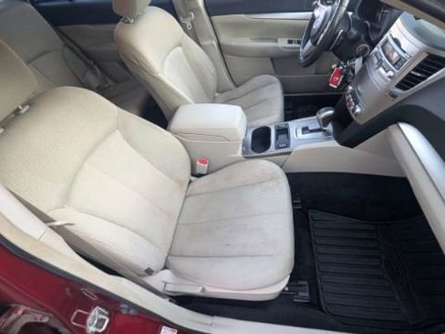 Used 2011 Subaru Outback 2.5i Premium w/ All-Weather Pkg image 18