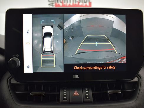 Used 2023 Toyota RAV4 Limited AWD/4WD image 23