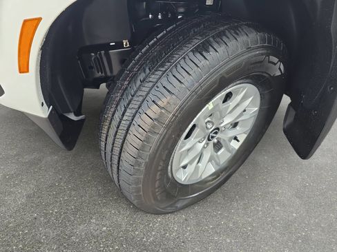 New 2026 Nissan Frontier S w/ Tow Package AWD/4WD image 28