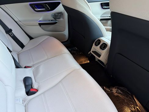 Used 2024 Mercedes-Benz C 300 Sedan image 35