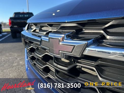 Used 2024 Chevrolet Trax LT w/ Driver Confidence Package image 10