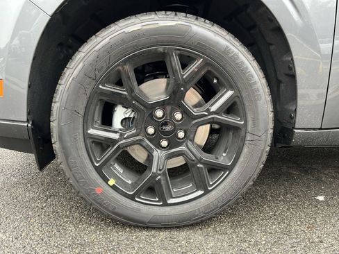 New 2026 Ford Maverick Lariat w/ Black Appearance Package image 12