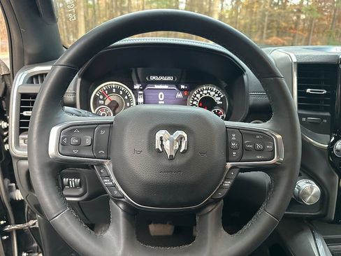 Used 2025 RAM 1500 Laramie image 17