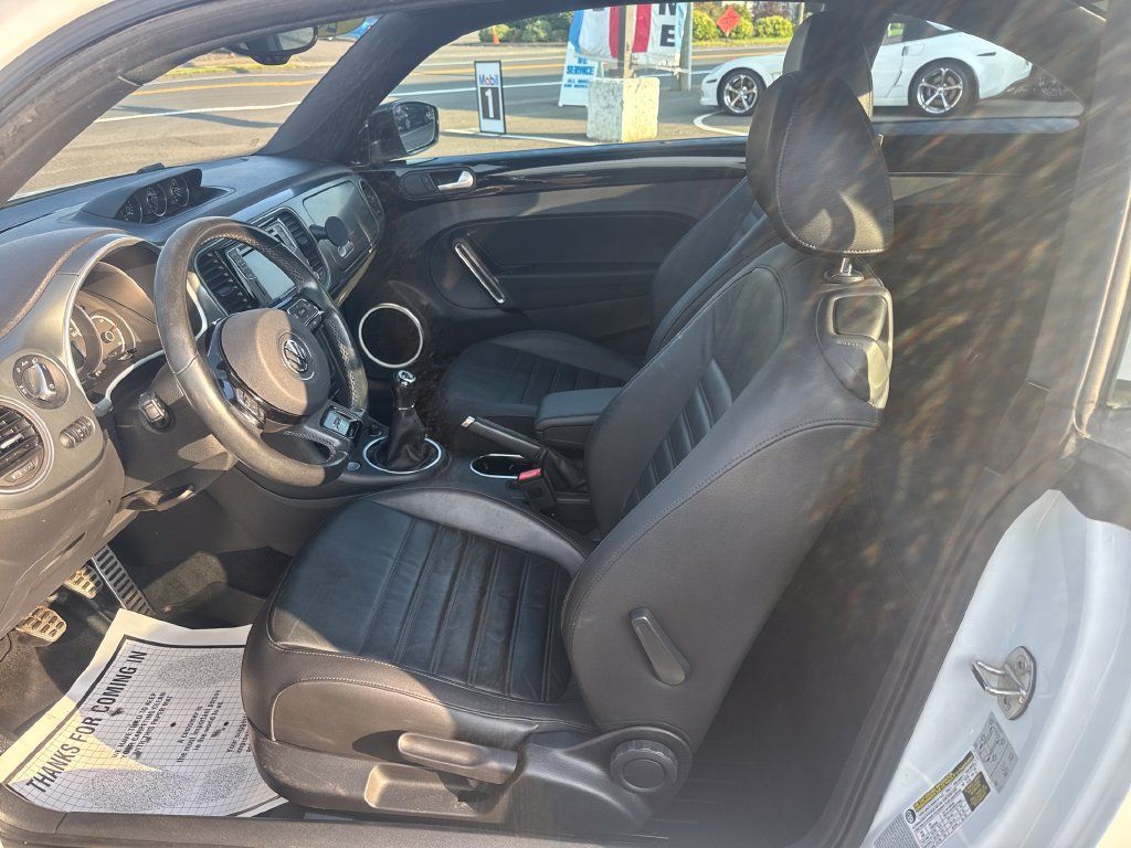 Used 2016 Volkswagen Beetle R-Line SE FWD image 10