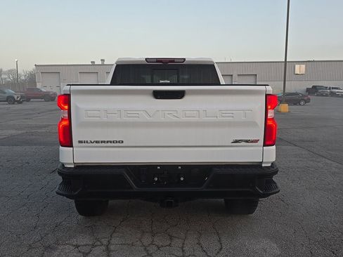 Used 2023 Chevrolet Silverado 1500 ZR2 w/ Technology Package image 5