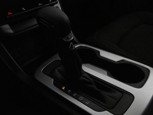 Used 2022 Chevrolet Colorado LT w/ LT Convenience Package image 23