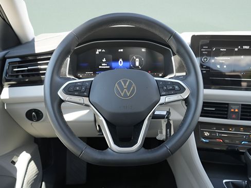 Used 2025 Volkswagen Jetta S FWD image 15