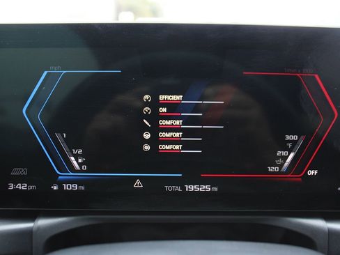 Used 2024 BMW M4 Coupe w/ Executive Package image 27